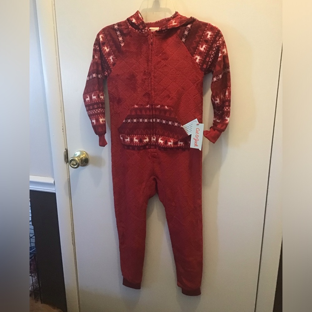 Cat and Jack XS(4-5) Pajamas